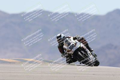 media/Apr-20-2025-CVMA (Sun) [[39090e8767]]/Race 9-Formula LW Twins Shootout/